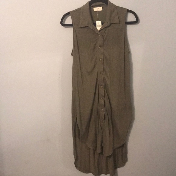 NWT Anthro Tunic - Picture 2 of 2